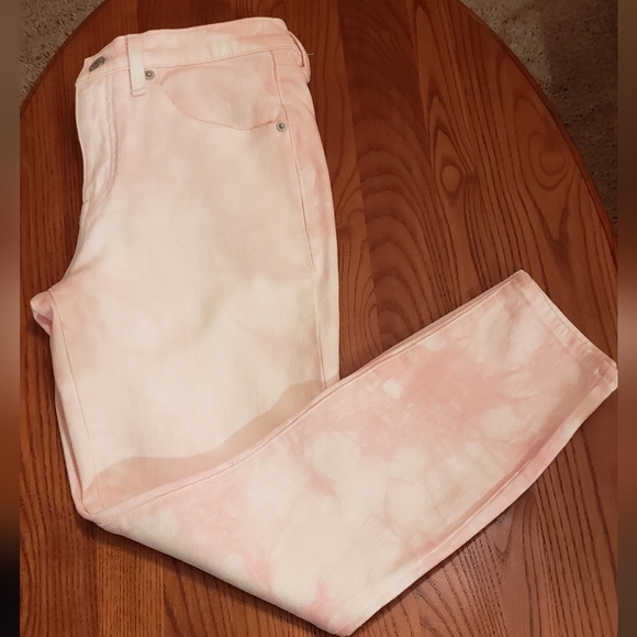 Lucky Brand pink tie-dye mid rise crop jeans, size 6 - NEW - Picture 7 of 7
